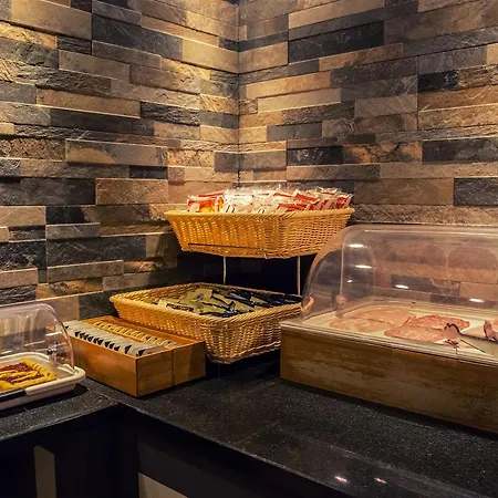 ピーノ レーリチ