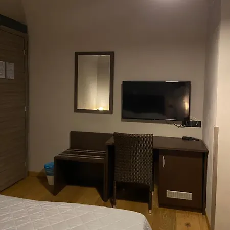皮诺酒店 酒店 2*