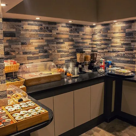 מלון Pino לריצ'י